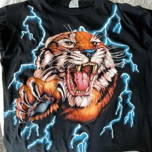 Oversized vintage tee